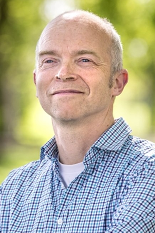 Professor Hans Savelberg